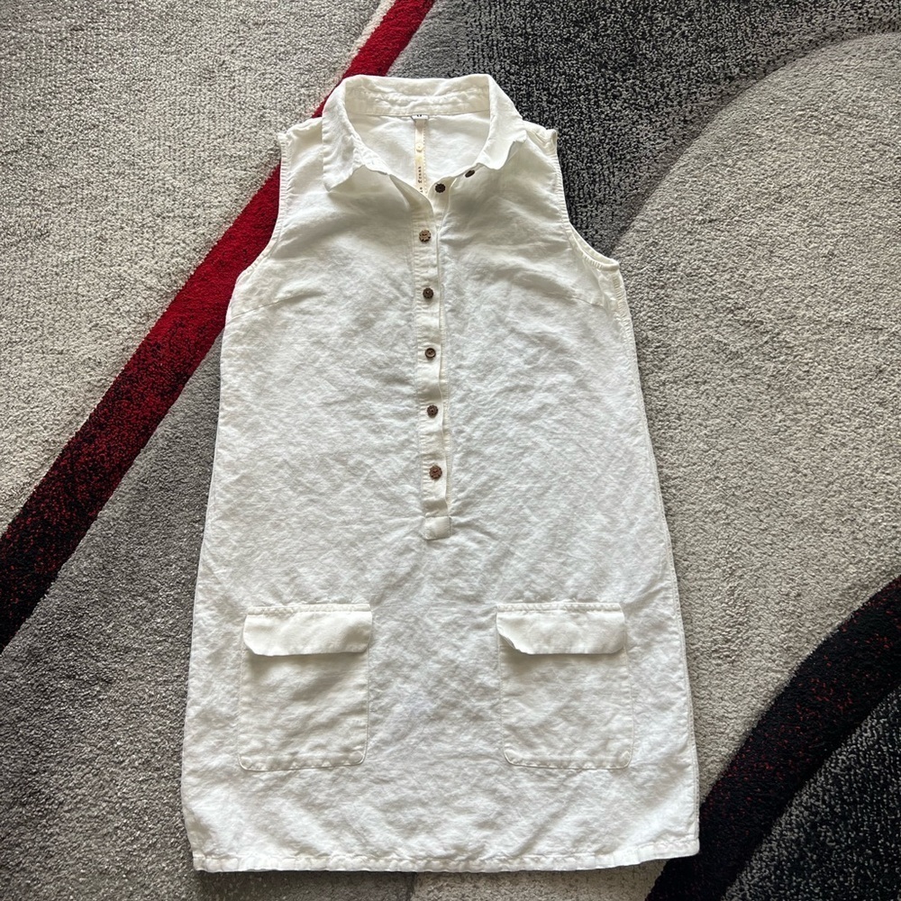 Uncle Frank White Linen Wooden Button Front Sleeveless Shift Dress